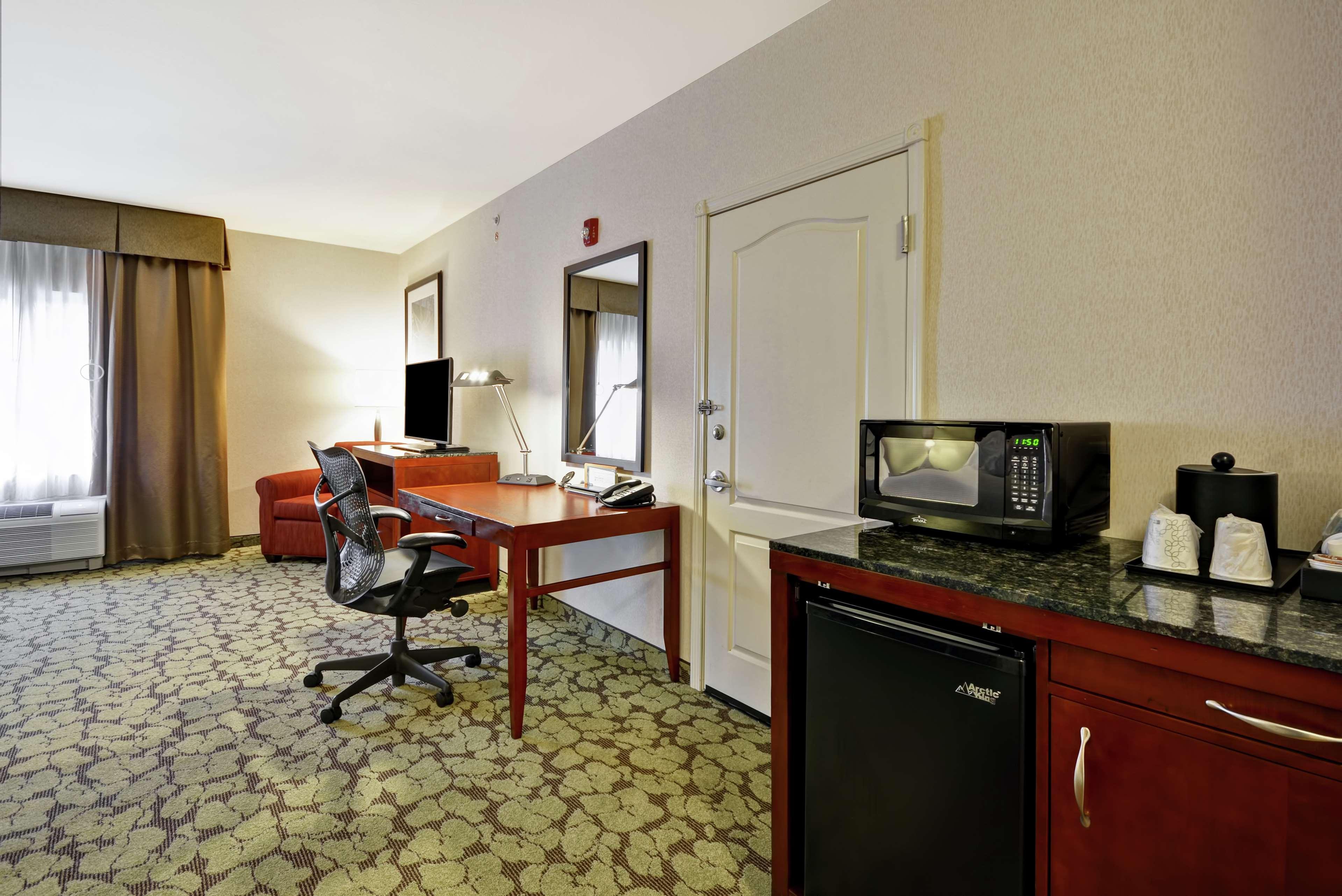 Hilton Garden Inn Fort Collins Kültér fotó