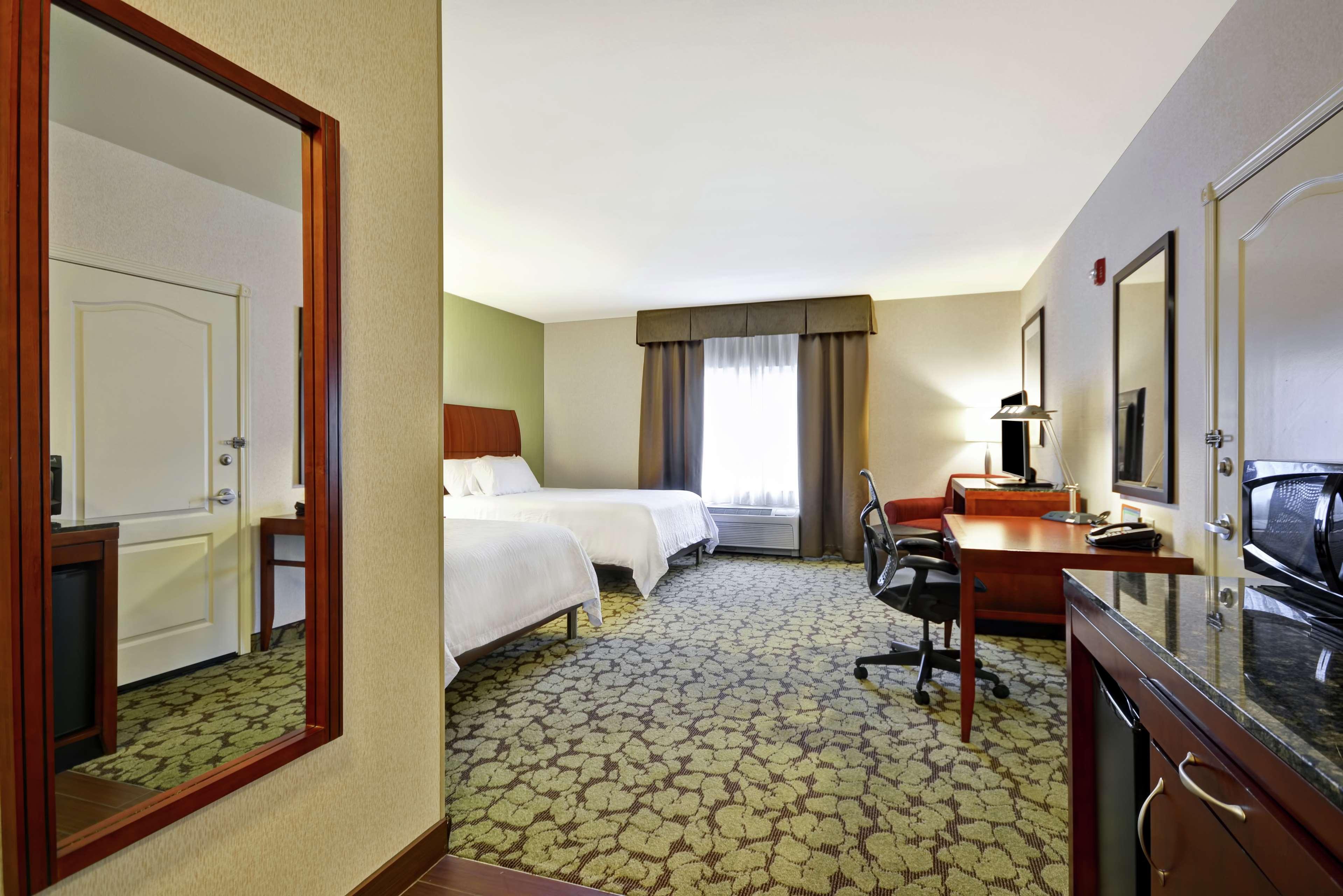 Hilton Garden Inn Fort Collins Kültér fotó