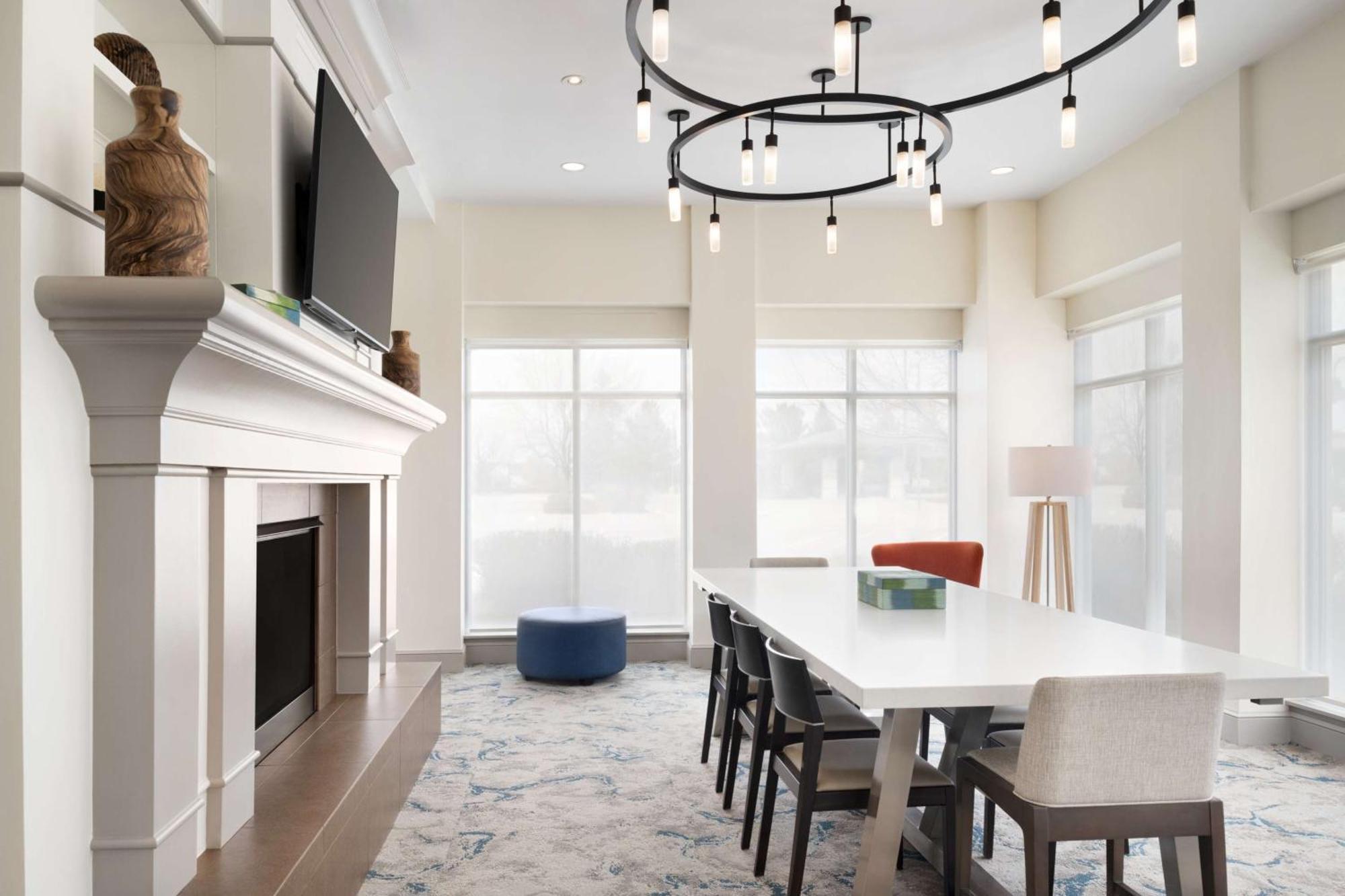 Hilton Garden Inn Fort Collins Kültér fotó