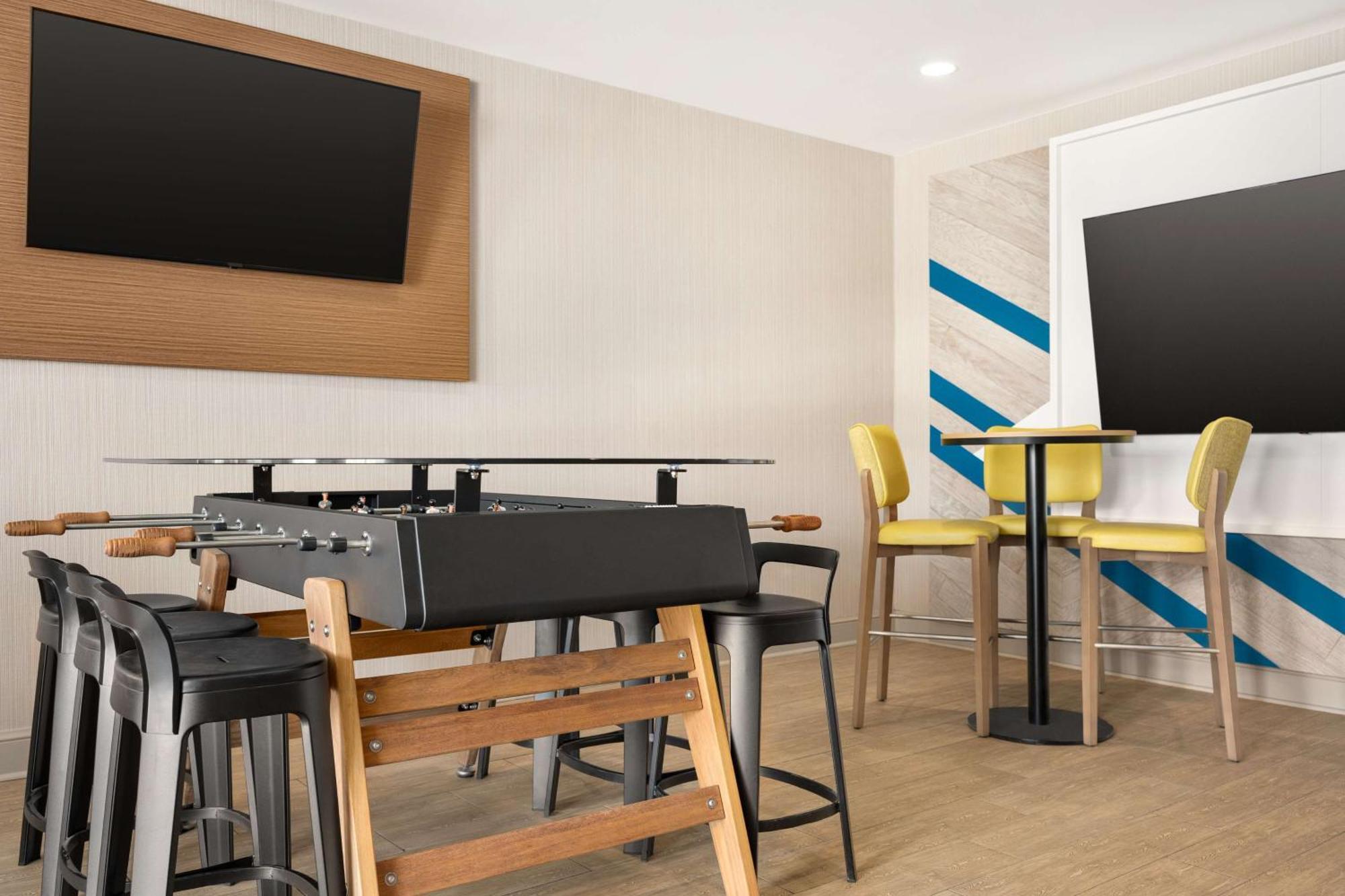 Hilton Garden Inn Fort Collins Kültér fotó