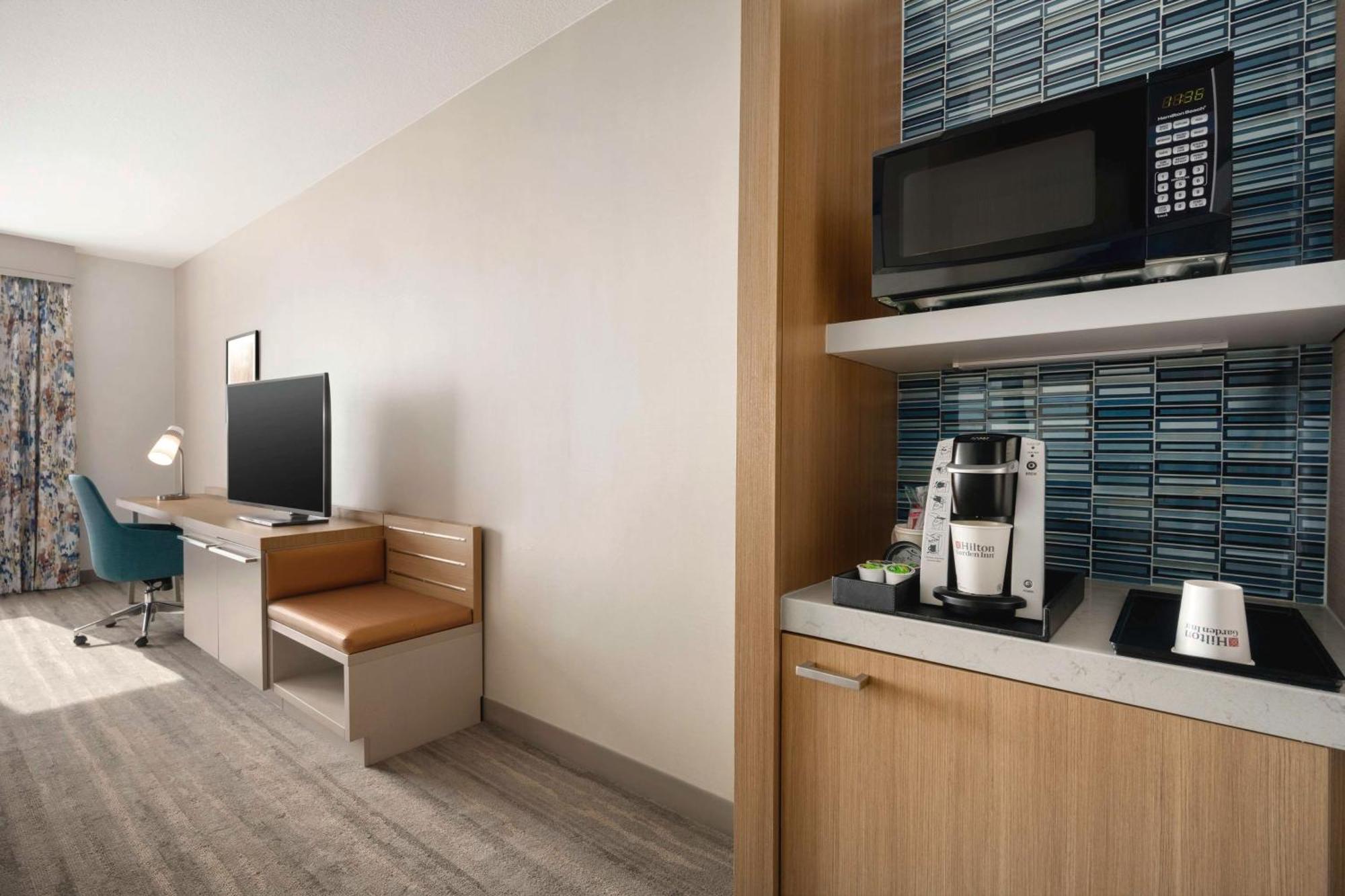 Hilton Garden Inn Fort Collins Kültér fotó